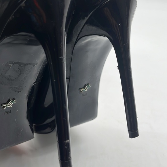 Kenneth Cole Giselle Peep Toe Black Patent Leather Stiletto Heels Sz 9. BHE0942B - Picture 13 of 13